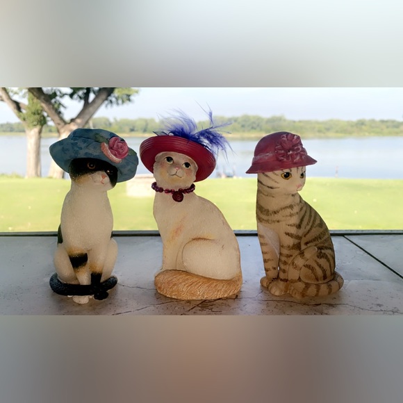 Dennis East International Art Set Of 3 Dennis East International